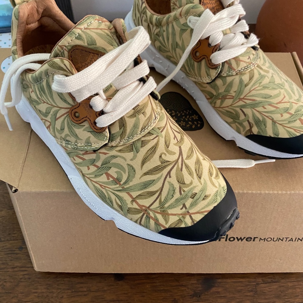 Flower Mountain sneakers